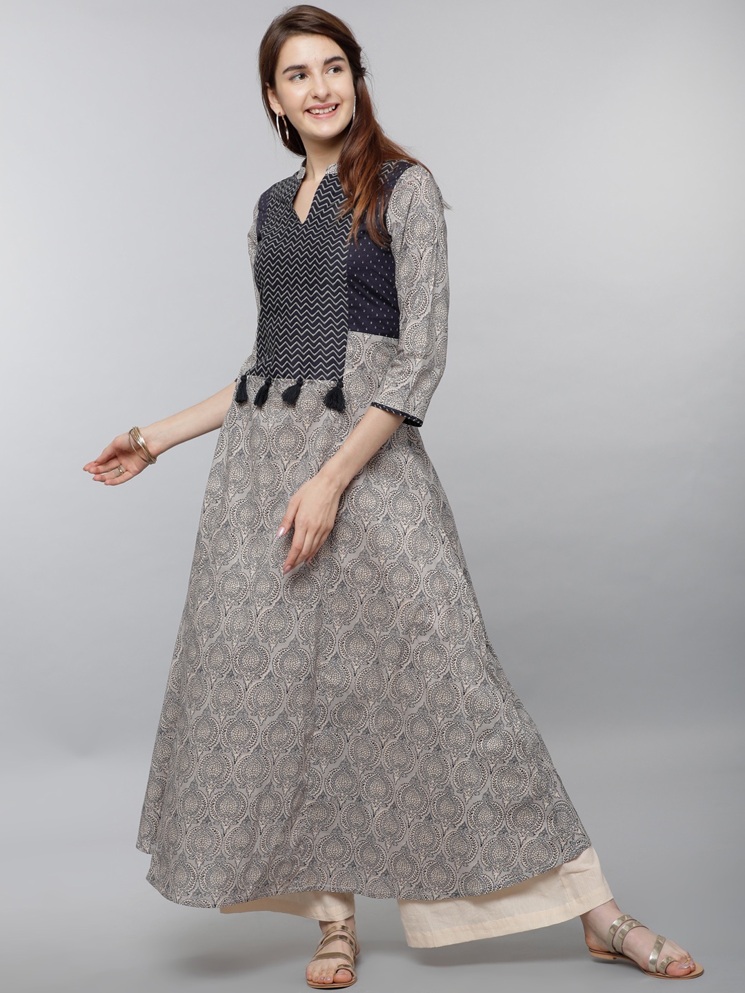 

Vishudh Women Navy Blue & Grey Printed Anarkali Kurta
