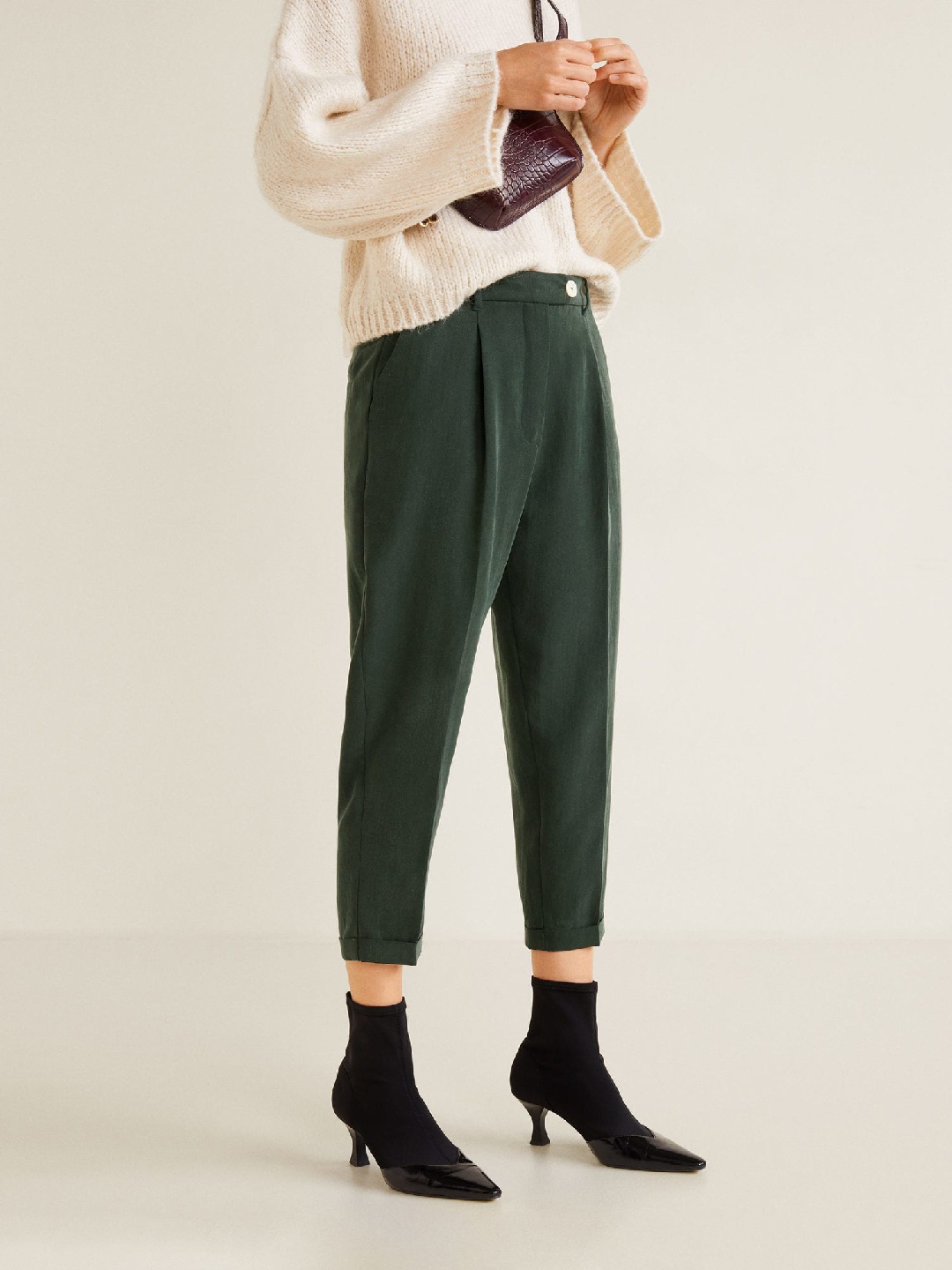 

MANGO Women Olive Green Regular Fit Solid Cropped Trousers