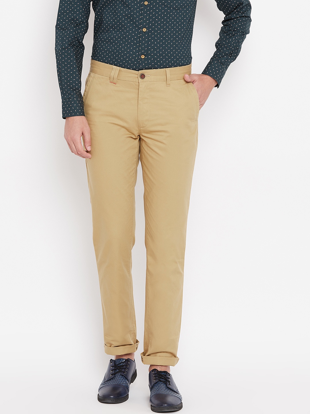 

Wills Lifestyle Men Beige Slim Fit Solid Regular Trousers