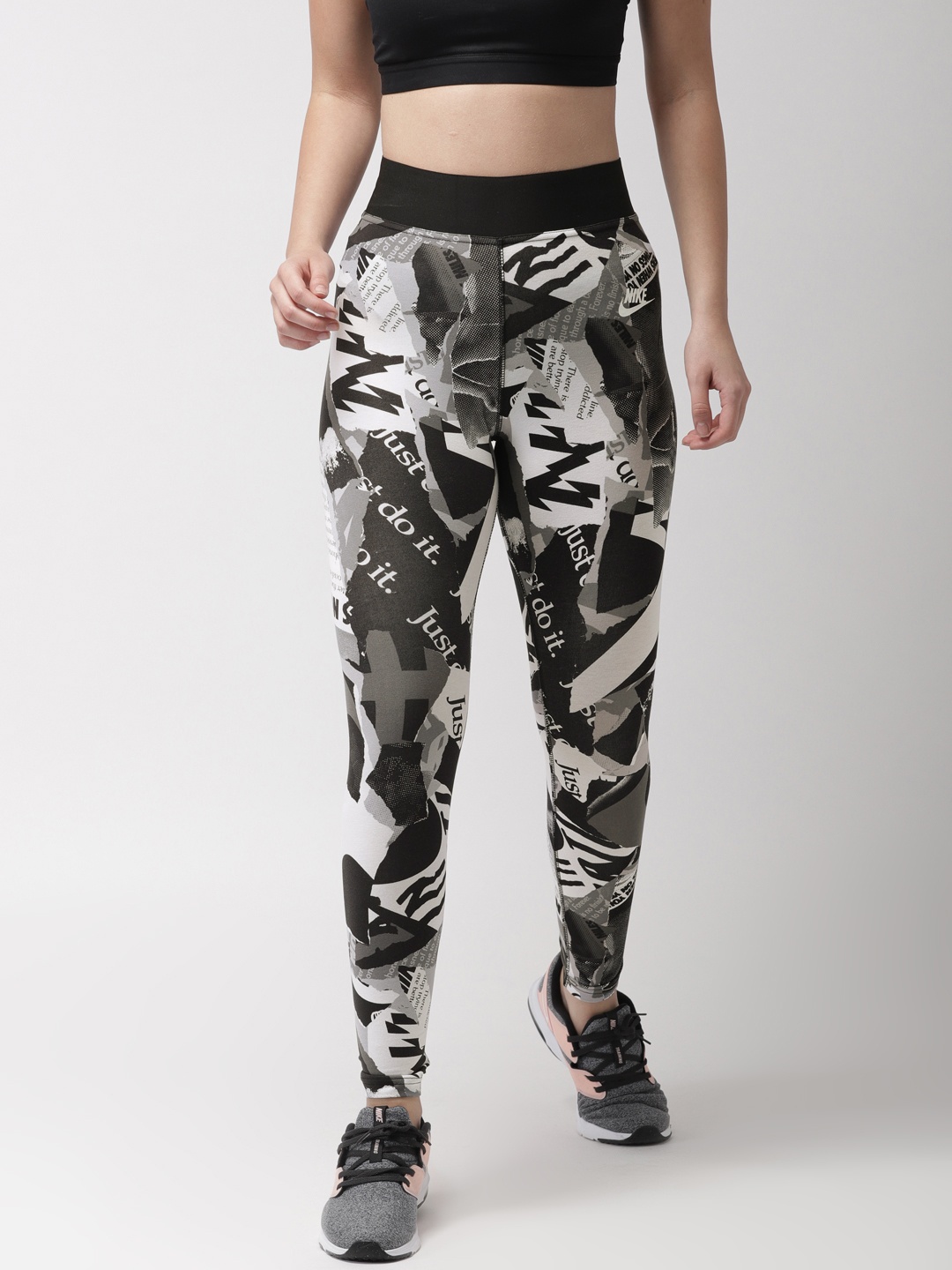 

Nike Black & White Printed AS W NSW LGGNG NEWSPRINT Tights