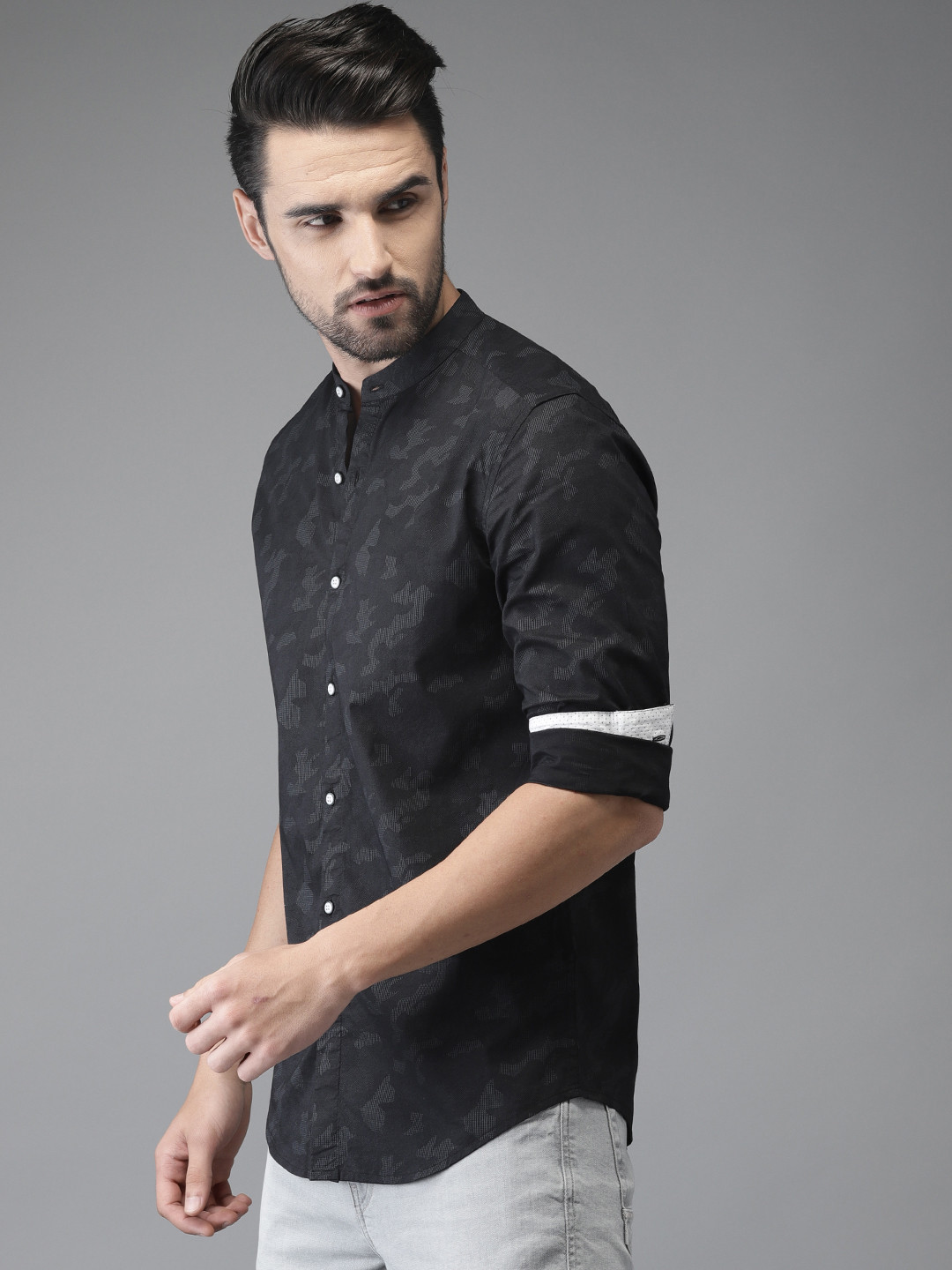 

Bene Kleed Men Black Smart Slim Fit Printed Casual Shirt