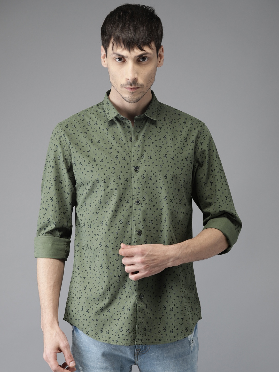 

Bene Kleed Men Olive Green Slim Fit Printed Casual Shirt