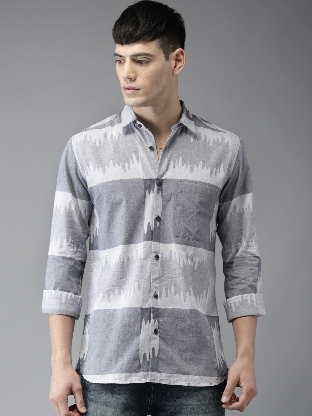 

Bene Kleed Men Grey & Blue Slim Fit Self Design Casual Shirt