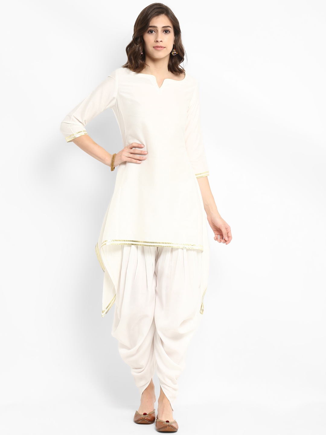 

Abhishti Off White V-Neck A-Line Kurti
