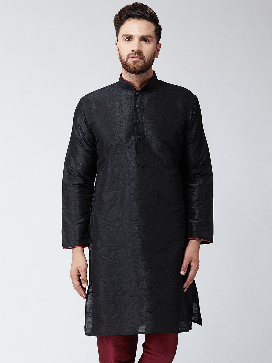 

SOJANYA Men Black Solid Straight Kurta