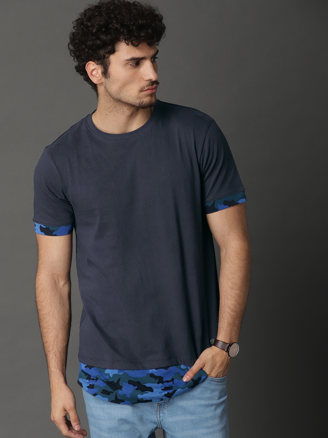 

Roadster Men Navy Blue Camo Colorblocked Round Neck T-shirt