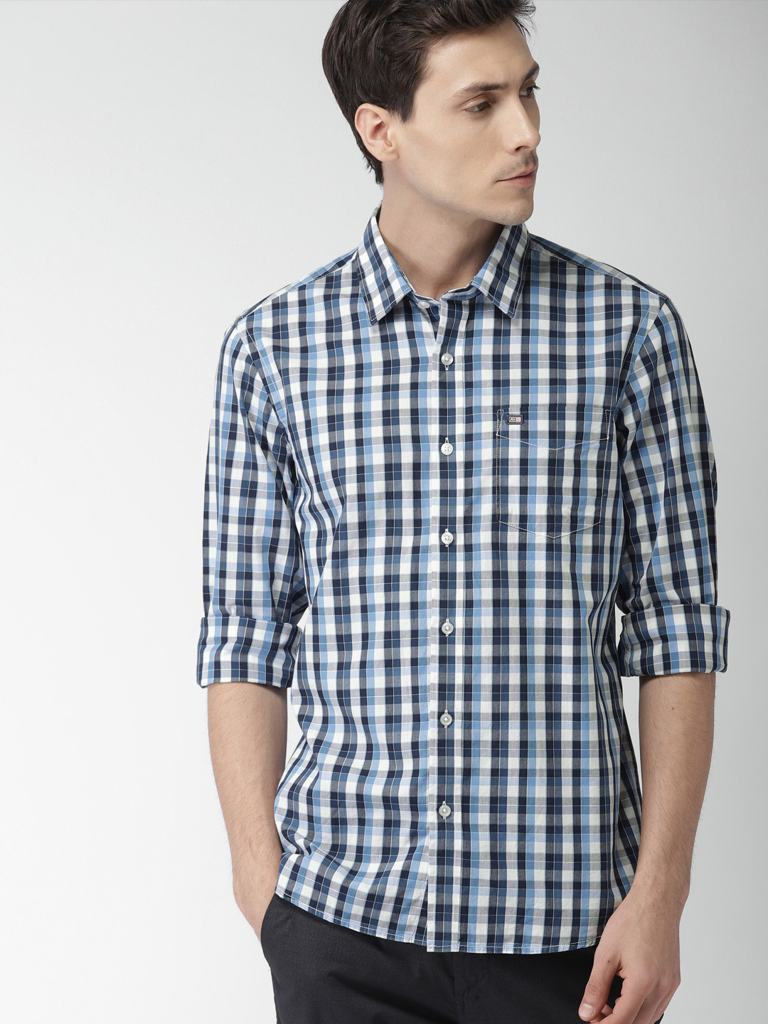 

Arrow Sport Men Blue & White Slim Fit Checked Casual Shirt