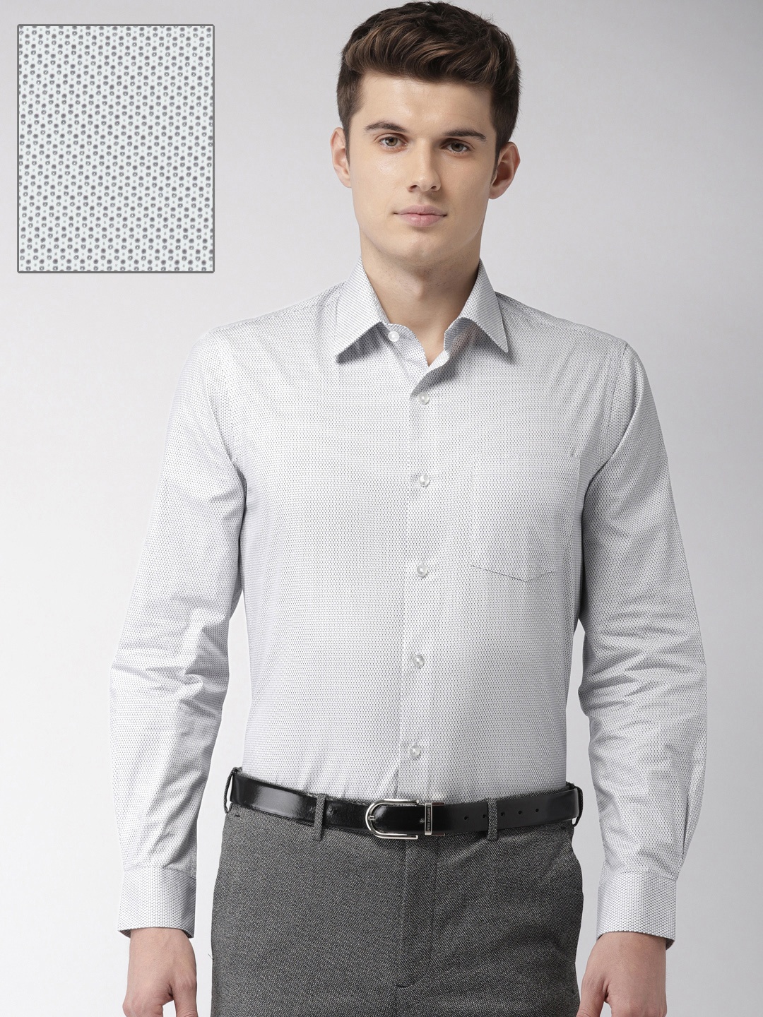 

Arrow Men White & Navy Blue Slim Fit Printed Casual Shirt