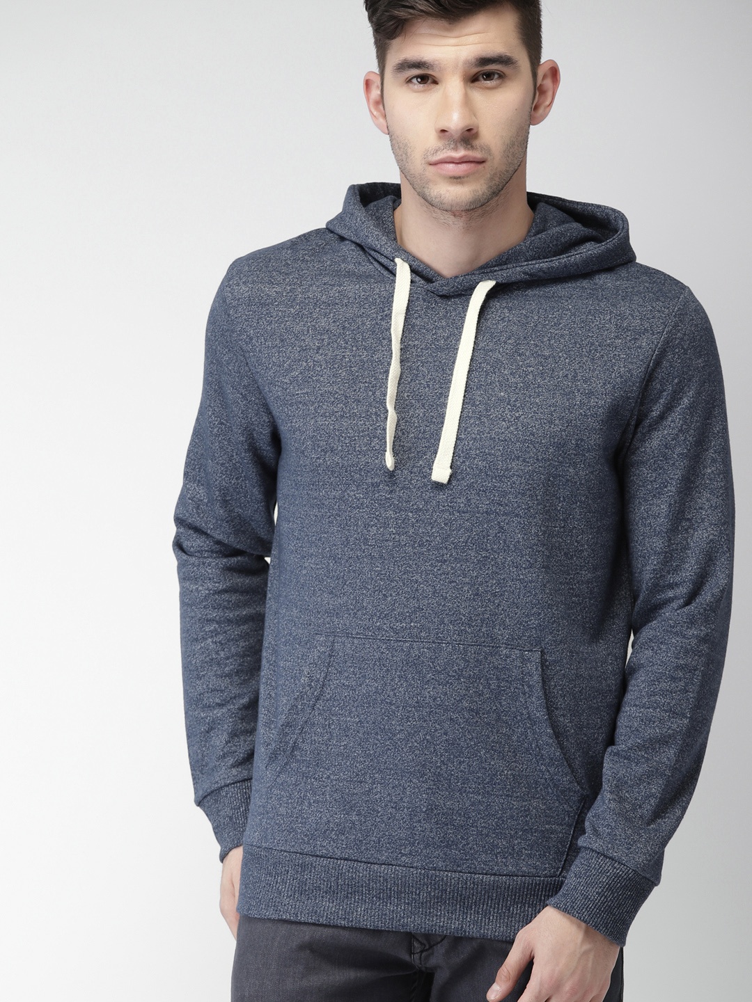 

Celio Men Blue Solid Hooded Sweatshirt