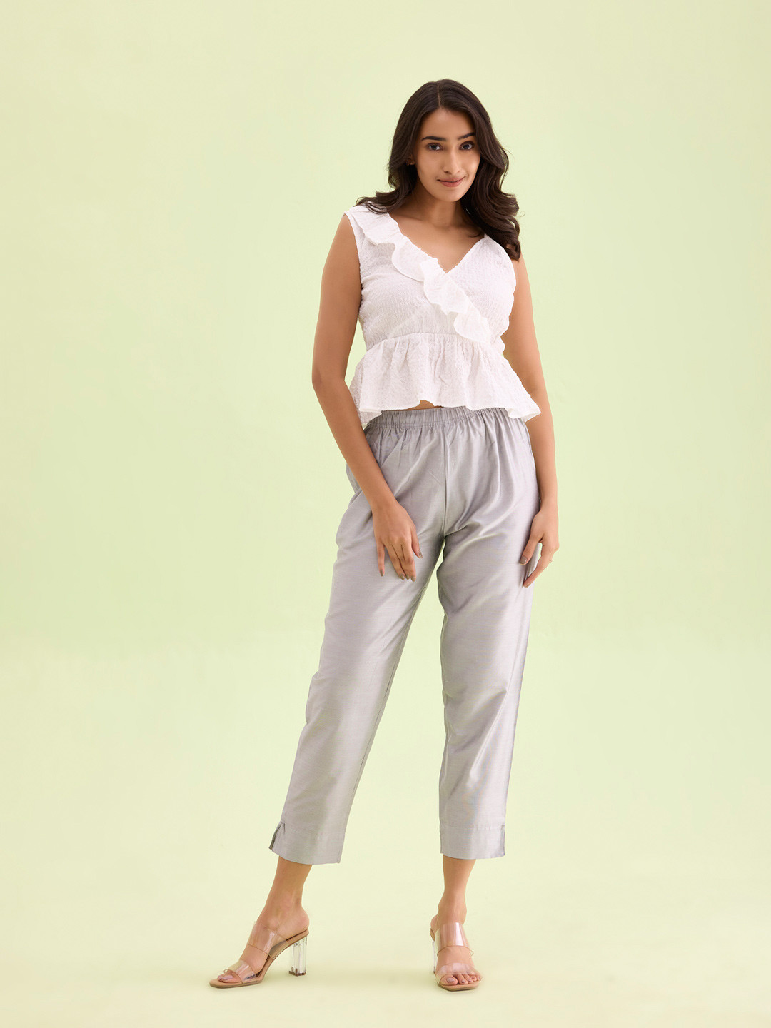 

Go Colors Women Silver Tapered Fit Solid Cropped Regular Trousers