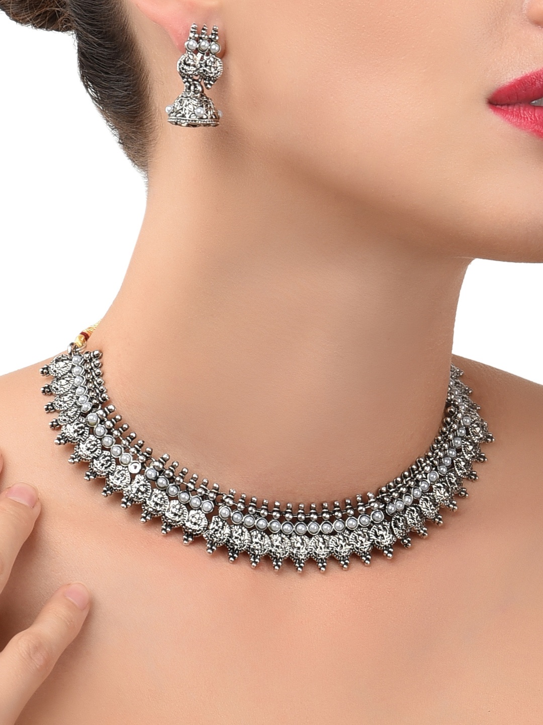 

Zaveri Pearls Silver-Toned Goddess Jewellery Set