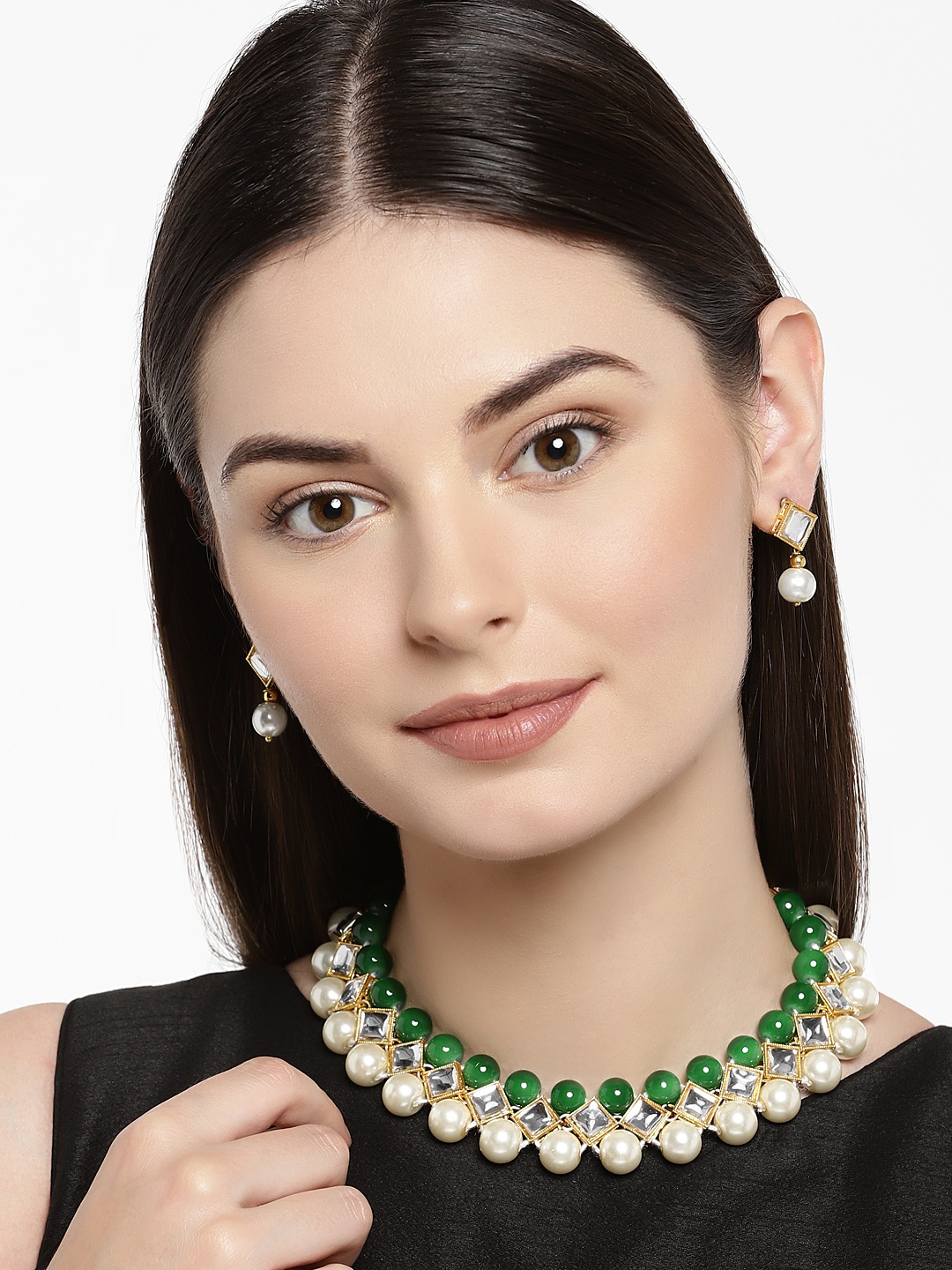 

Zaveri Pearls Gold-Toned & Green Jewellery Set