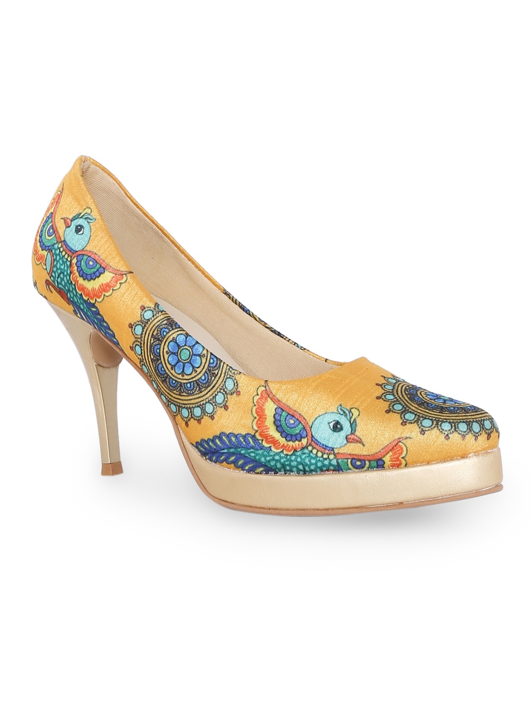 

Kanvas Women Yellow Printed Pumps