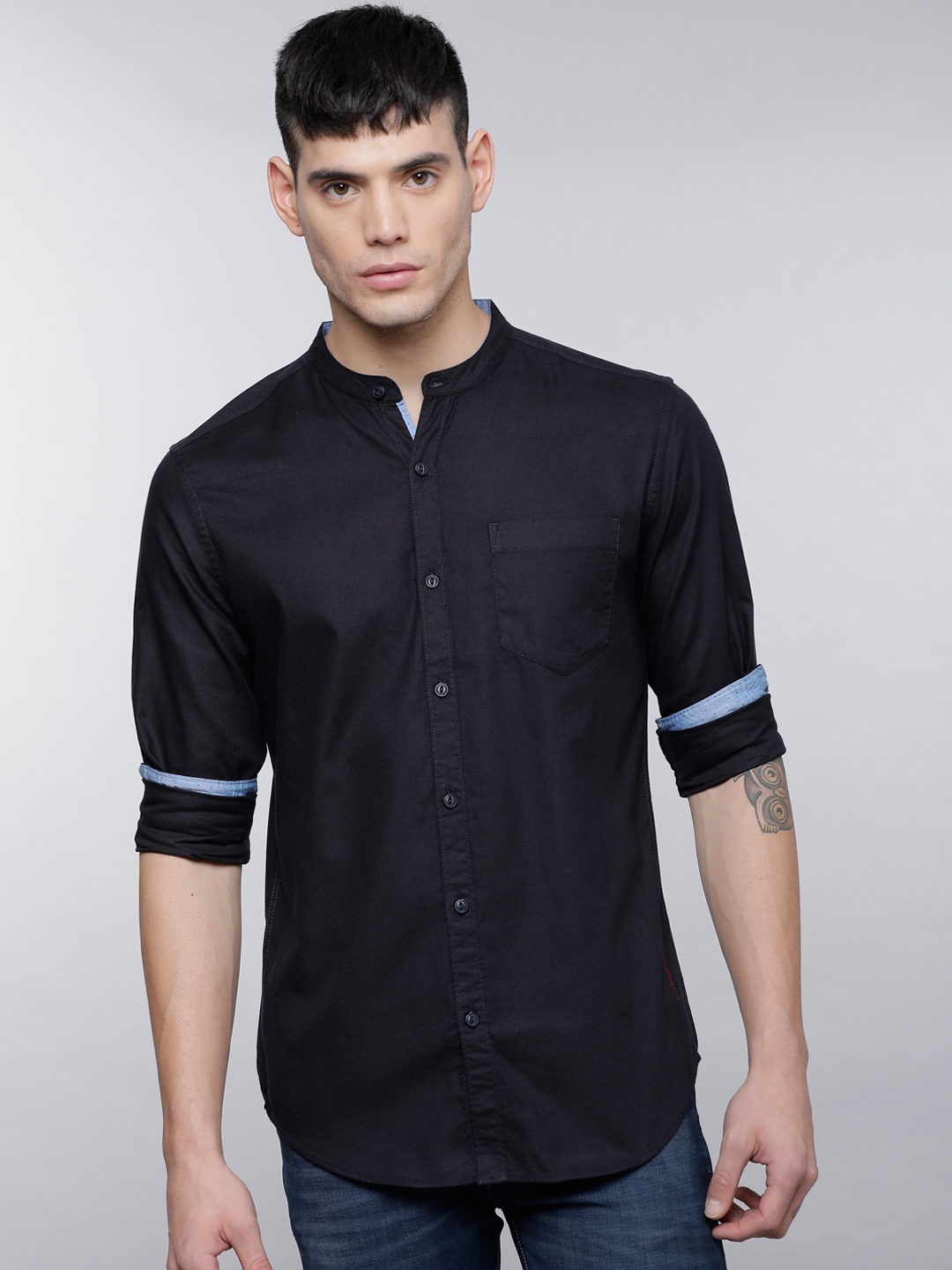 

LOCOMOTIVE Men Navy Blue Slim Fit Solid Casual Shirt
