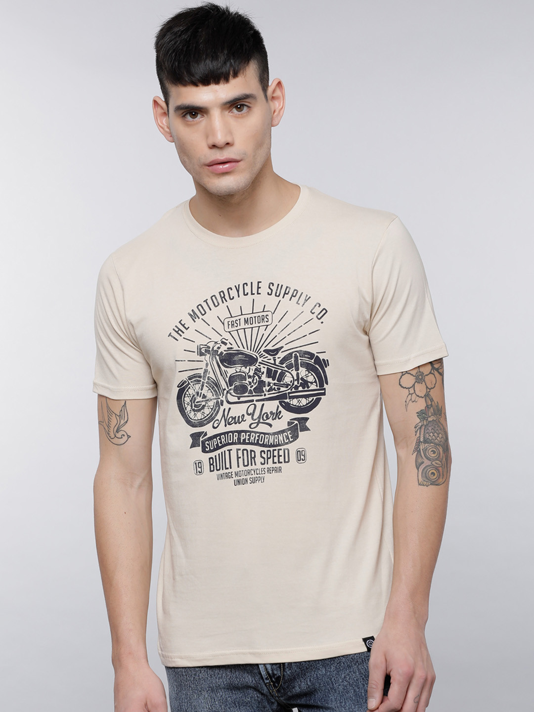 

LOCOMOTIVE Men Beige Printed Round Neck T-shirt