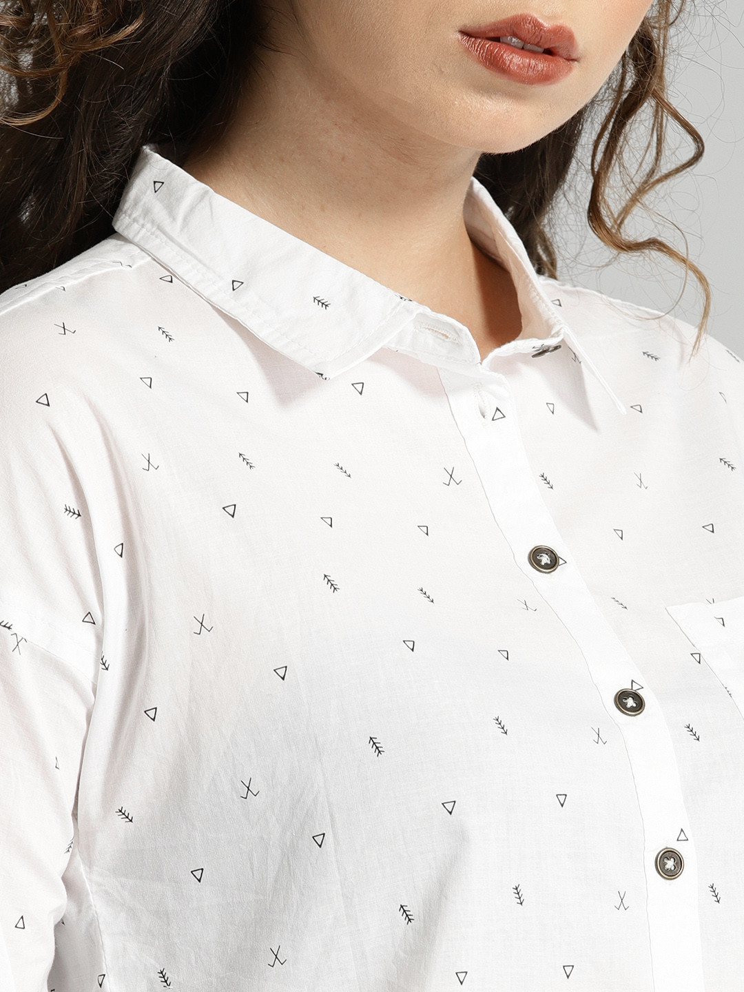 

Roadster Women White Regular Fit Printed Casual Shirt