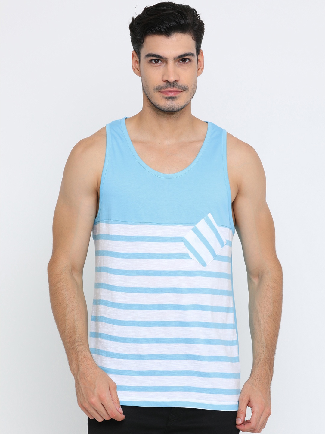 

Masculino Latino Men Blue Striped Scoop Neck T-shirt