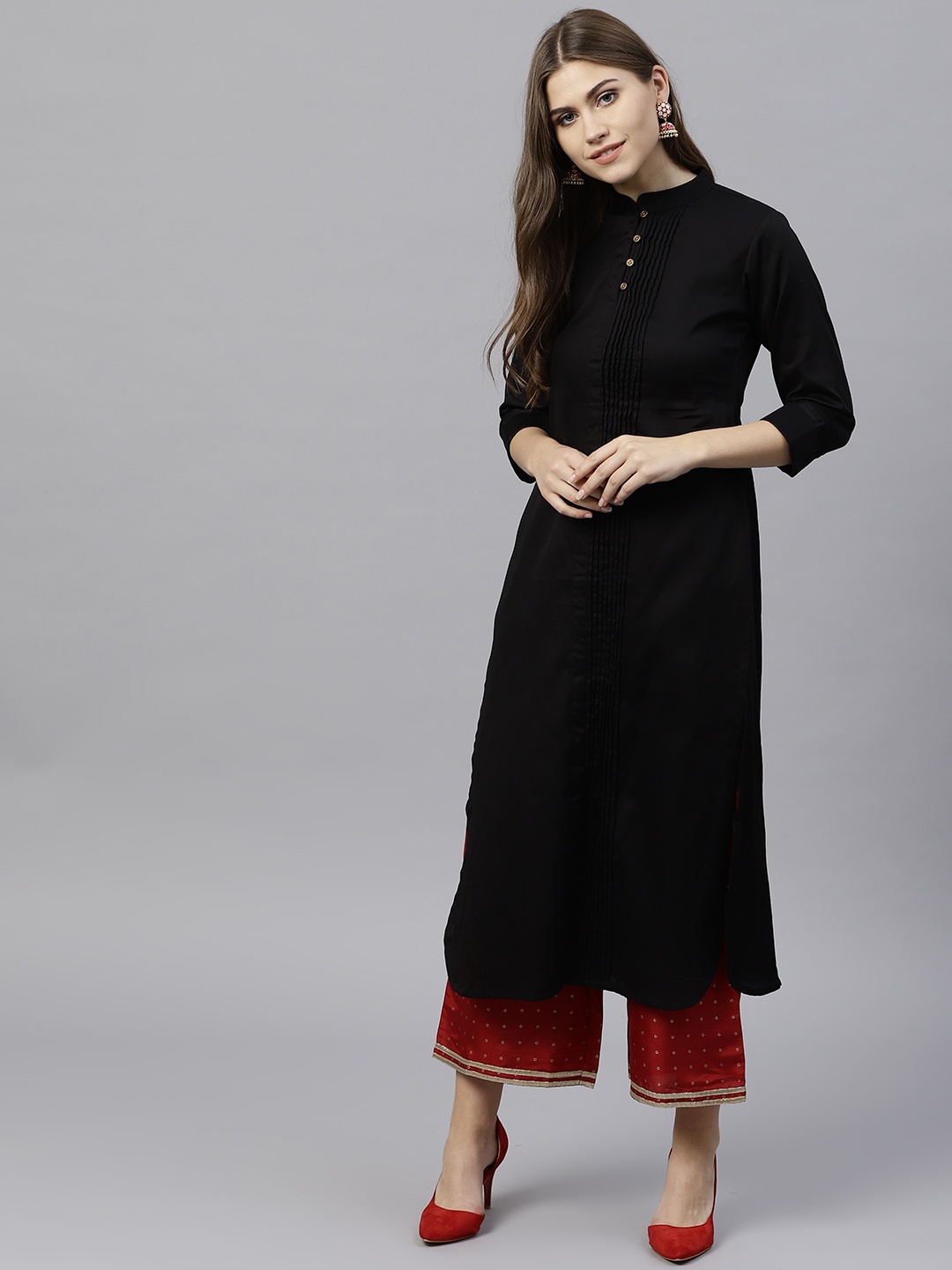 

Gerua By Libas Women Black Solid Straight Kurta