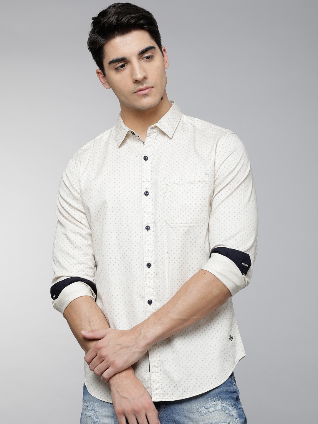 

LOCOMOTIVE Men Beige Slim Fit Printed Casual Shirt