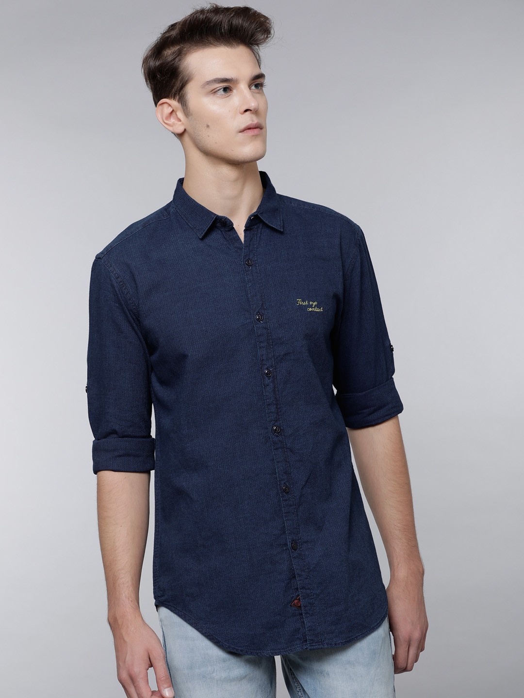 

LOCOMOTIVE Men Navy Blue Slim Fit Solid Casual Shirt