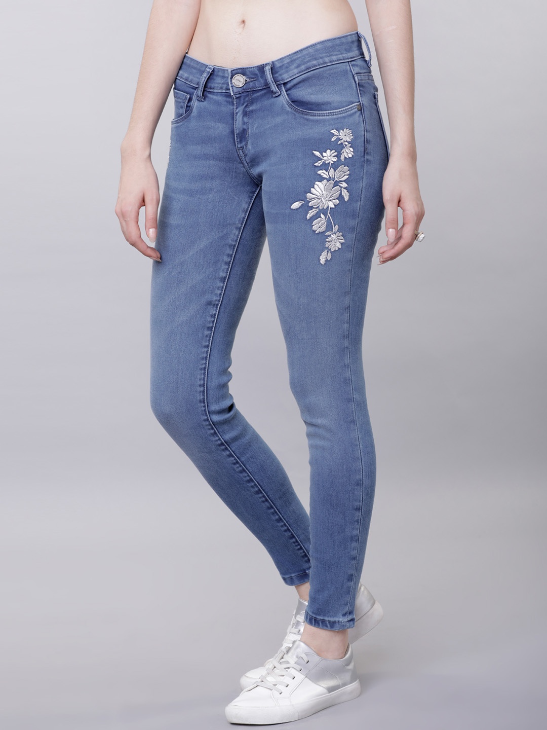

Tokyo Talkies Women Blue Super Skinny Fit Mid-Rise Clean Look Jeans