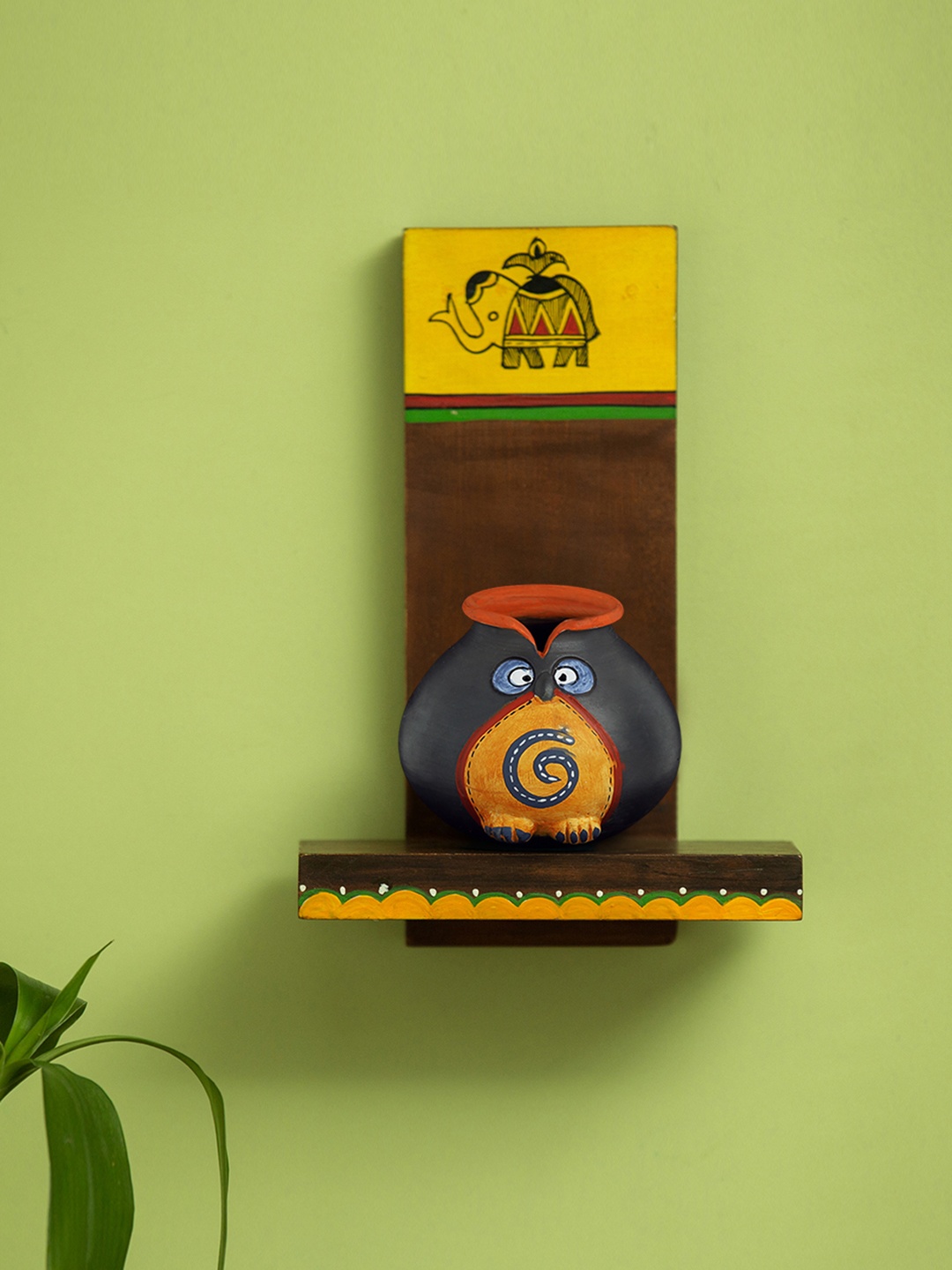 

ExclusiveLane Brown Owl Face Pot Wooden Wall Shelves