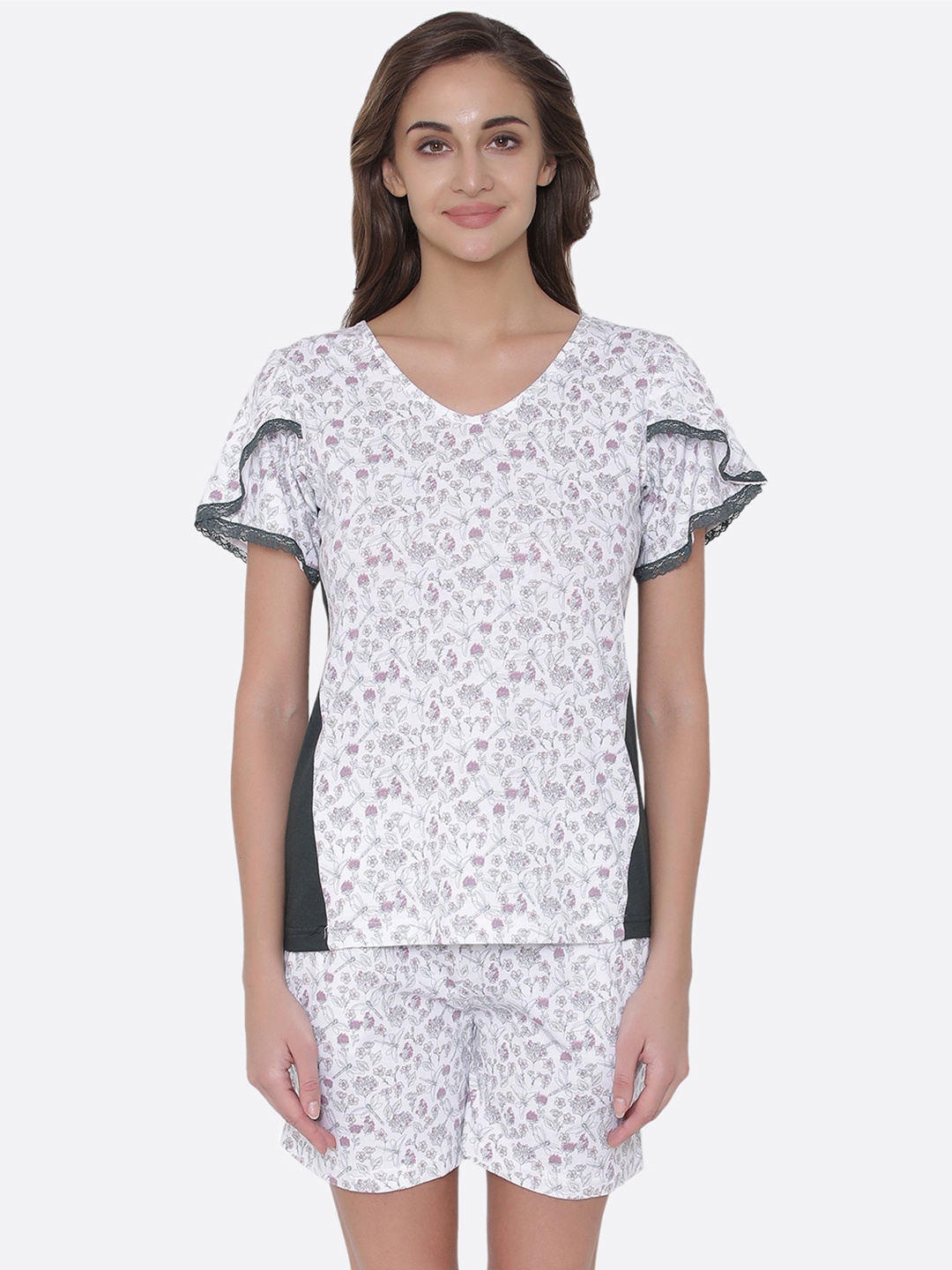 

Clovia White & Green Printed Lounge Set LS0205P17XL