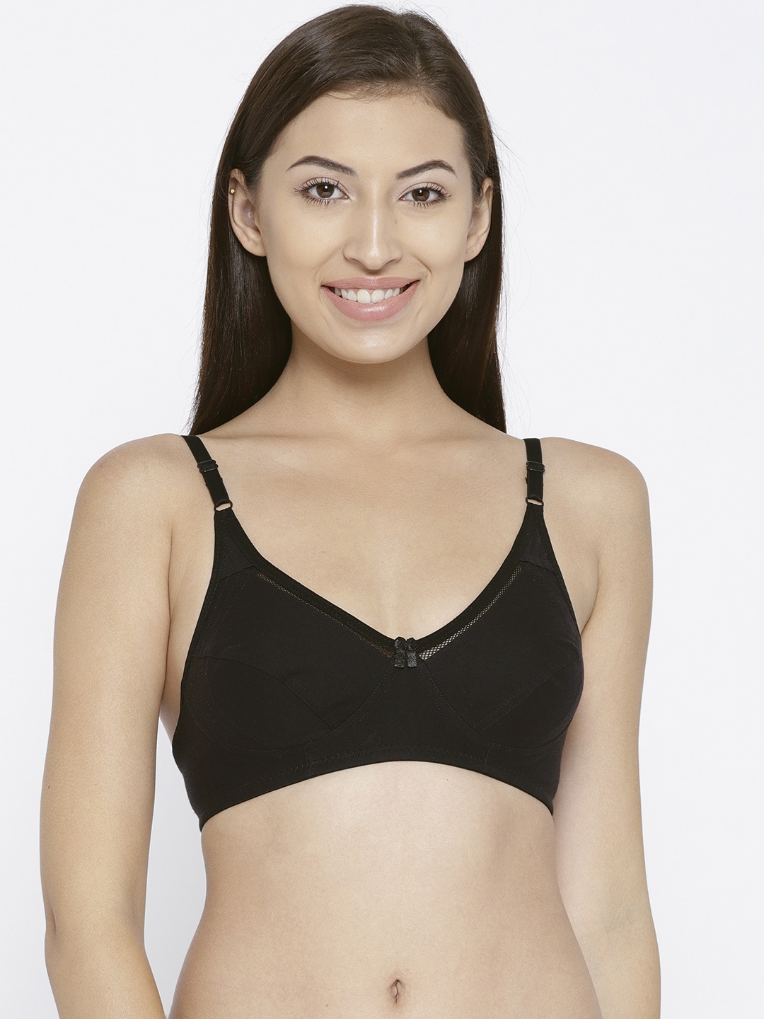

Clovia Black Solid Non-Wired Non Padded Everyday Bra BR0469Z1338C