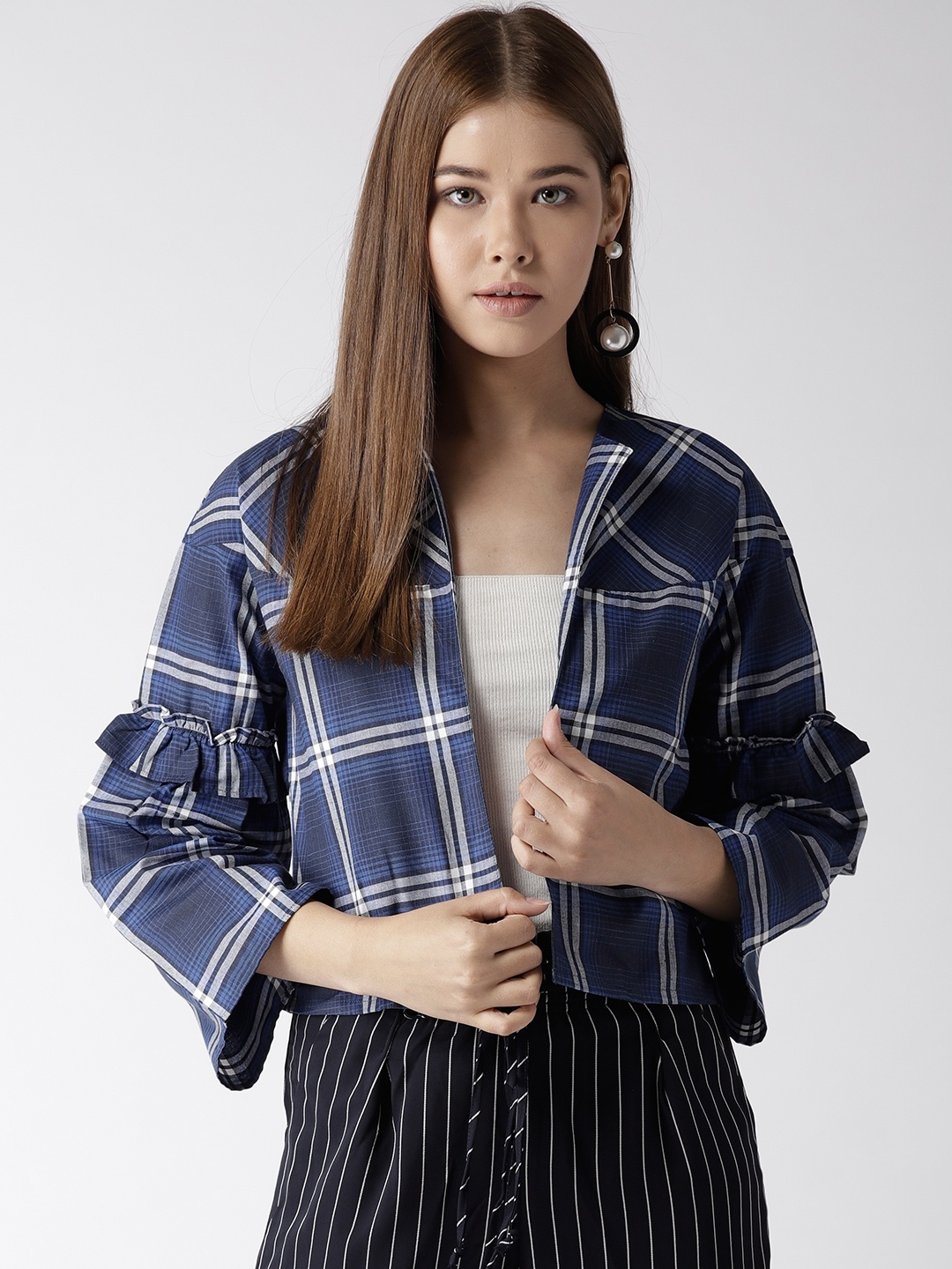 

Style Quotient by Noi Navy & White Checked Crop Open Front Shrug, Navy blue