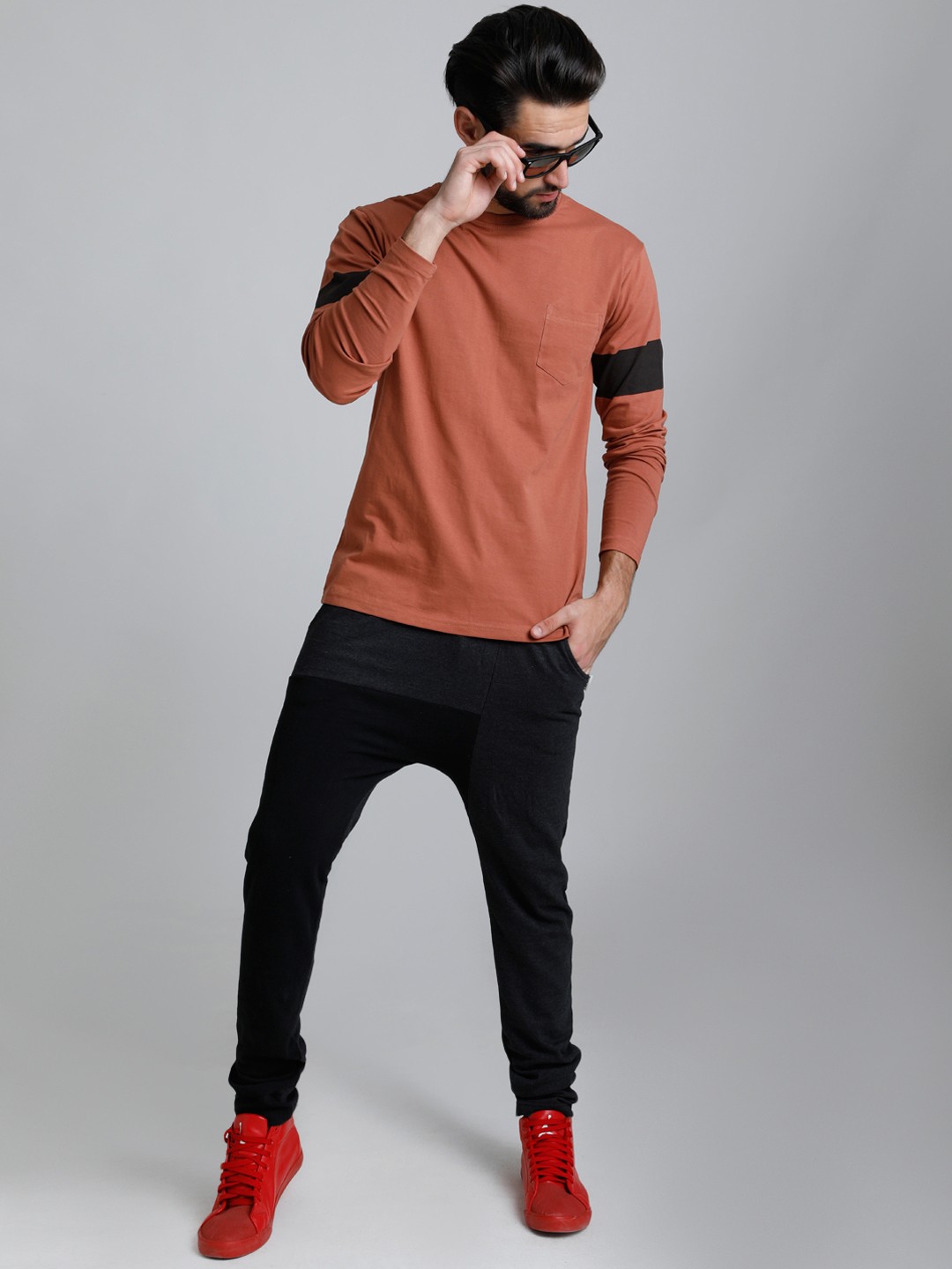 

DILLINGER Men Rust Solid Round Neck T-shirt
