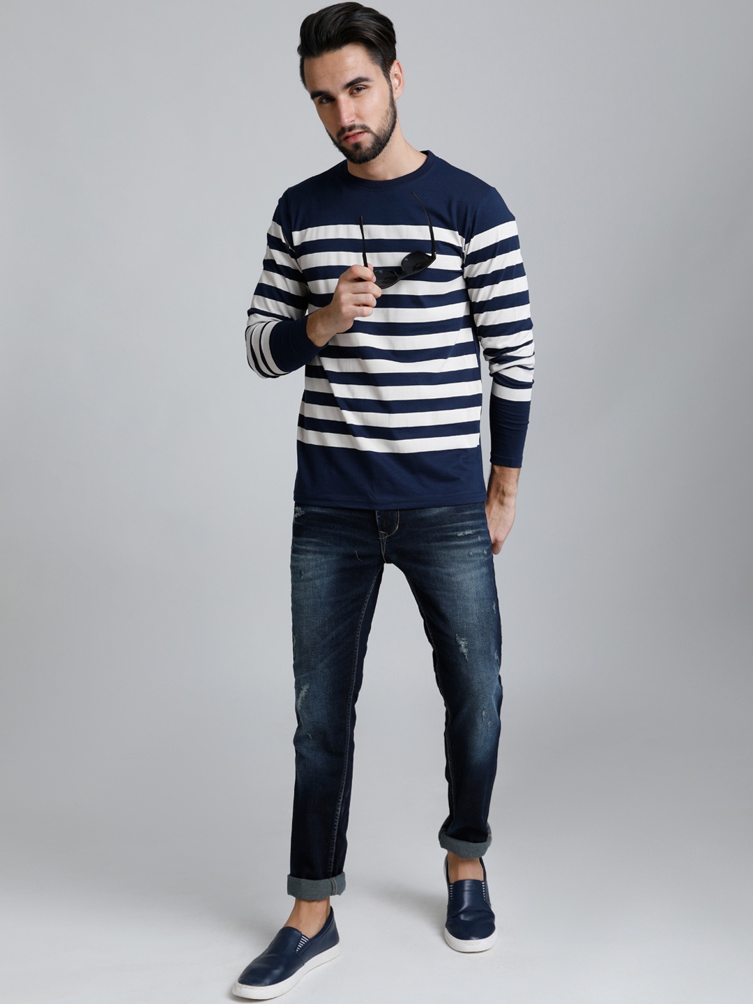 

DILLINGER Men Navy Blue Striped Round Neck T-shirt