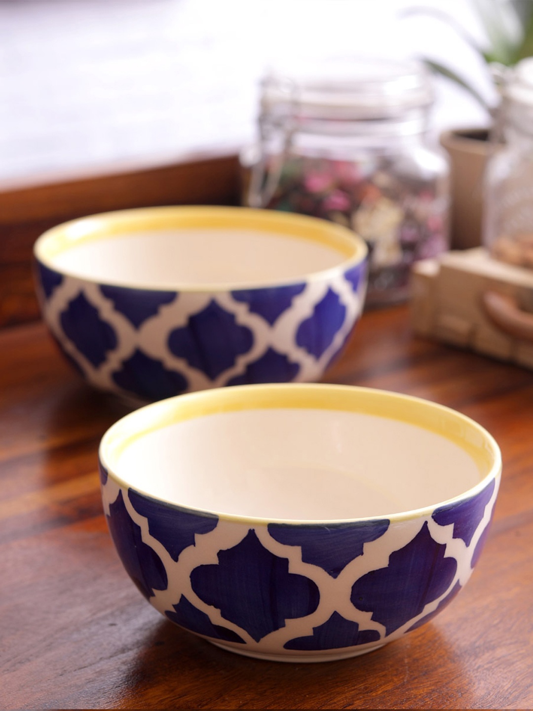 

VarEesha Blue & White Set of 2 Hand-Painted Ceramic Bowls