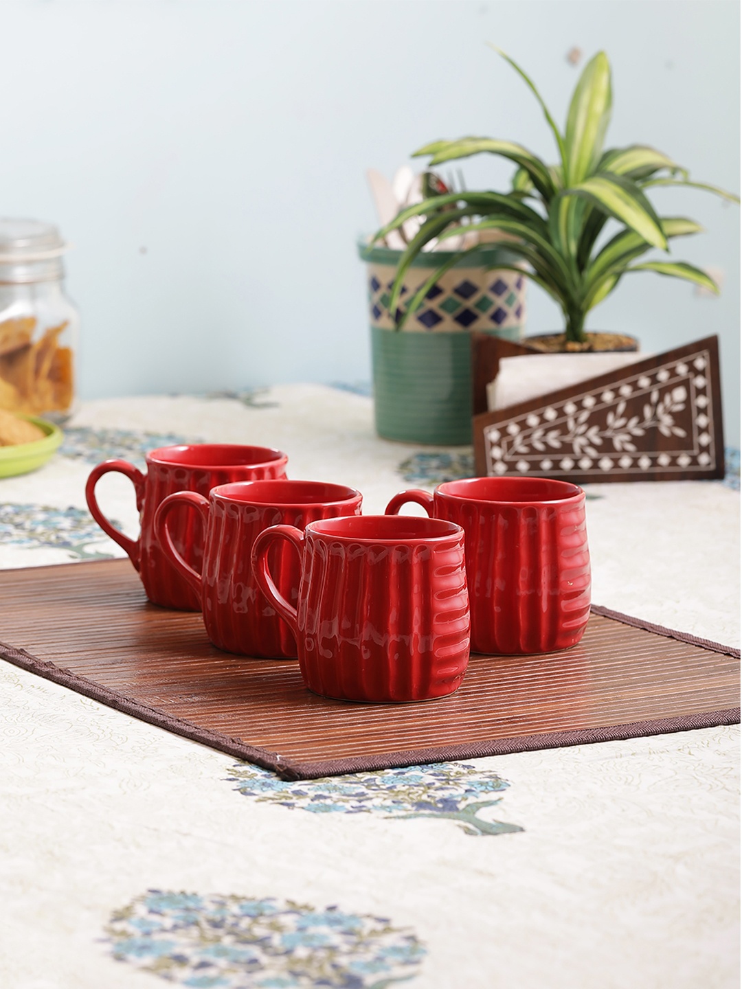 

VarEesha Red Set of 4 Hand Painted Ceramic Tea/ Coffee Mugs