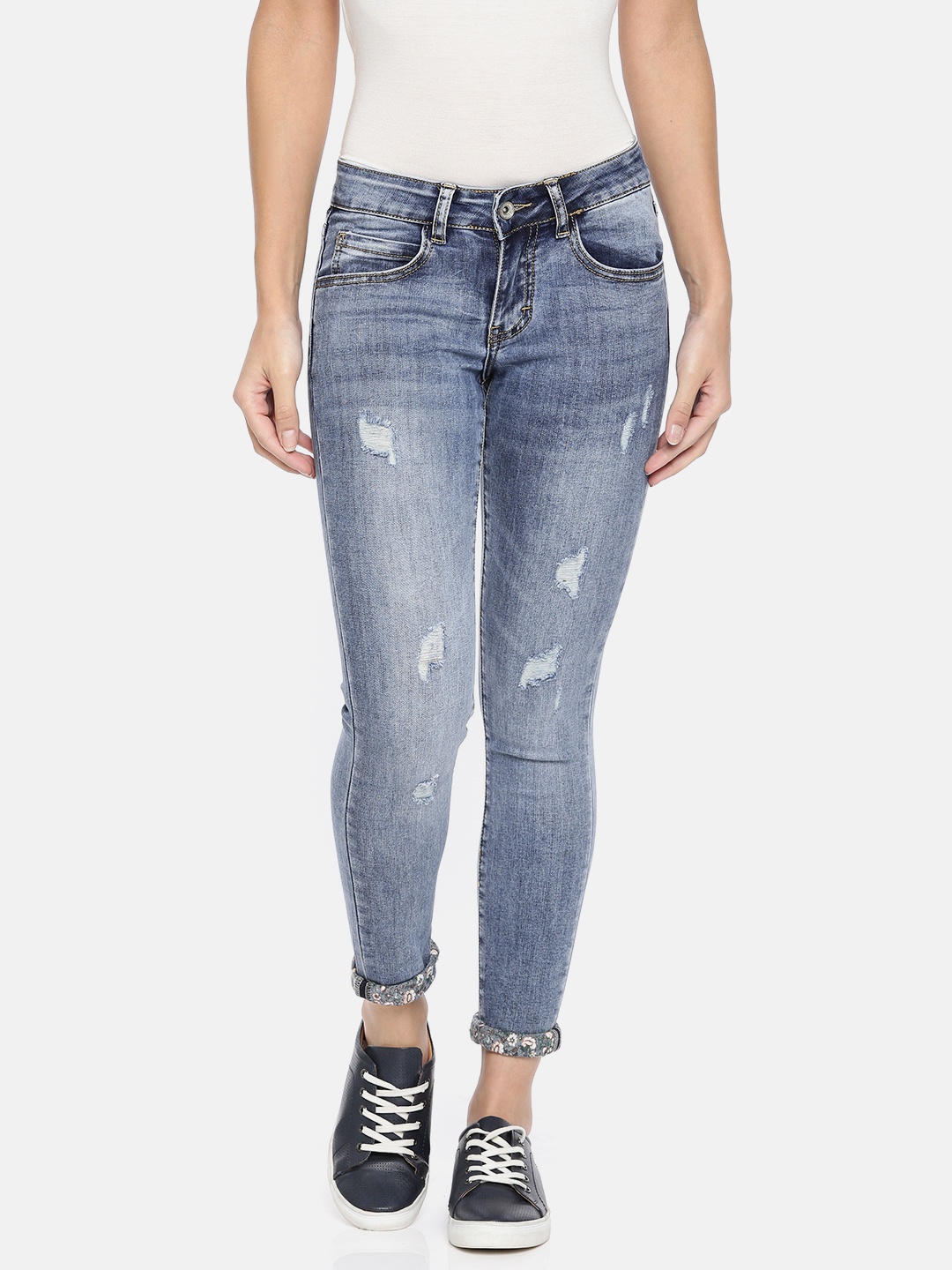 

Deal Jeans Women Blue Slim Fit Mid-Rise Mildly Distressed Cropped Jeans