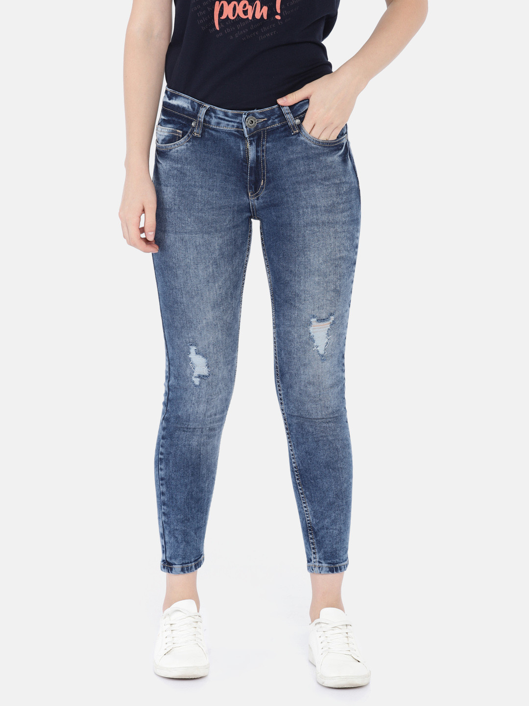 

People Women Blue Skinny Fit Mid-Rise Mildly-Distressed Cropped Jeans