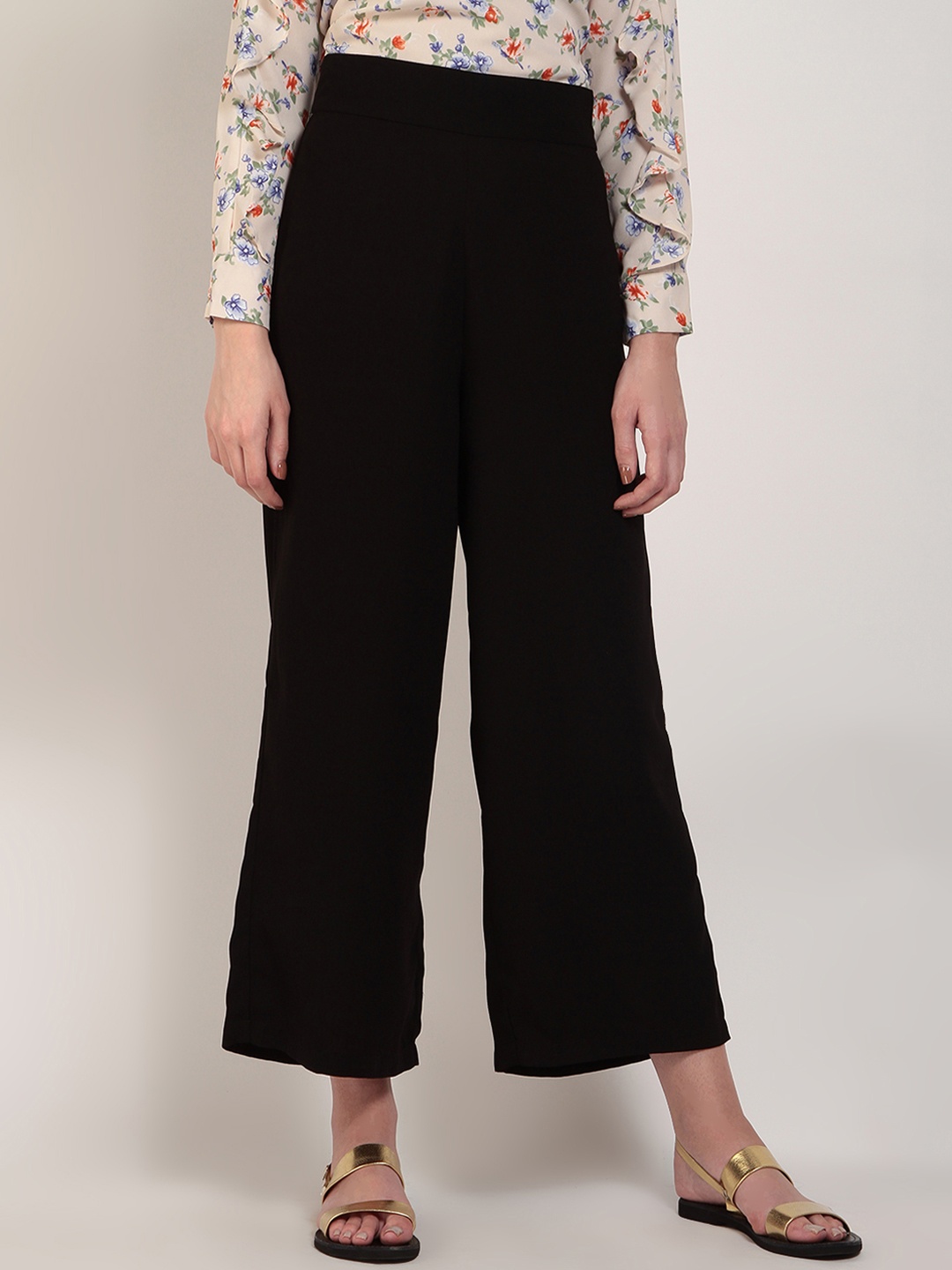 

RARE Women Black Regular Fit Solid Culottes