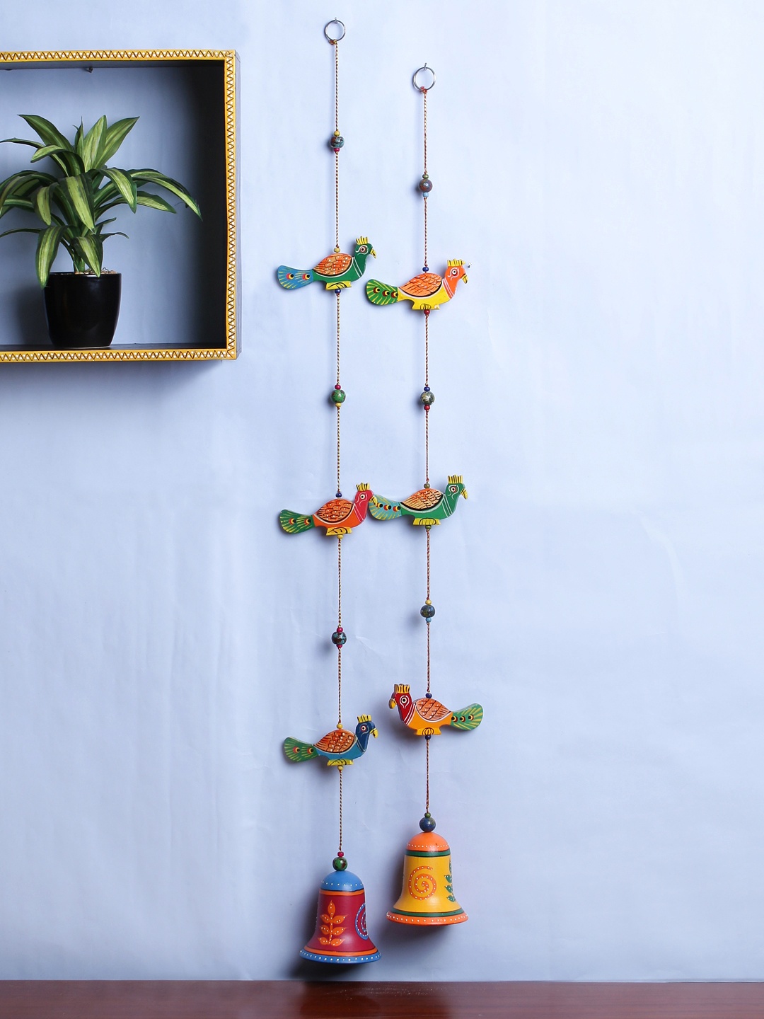 

VarEesha Multicoloured Set of 2 Hand Painted Wooden Bird Bells, Multi