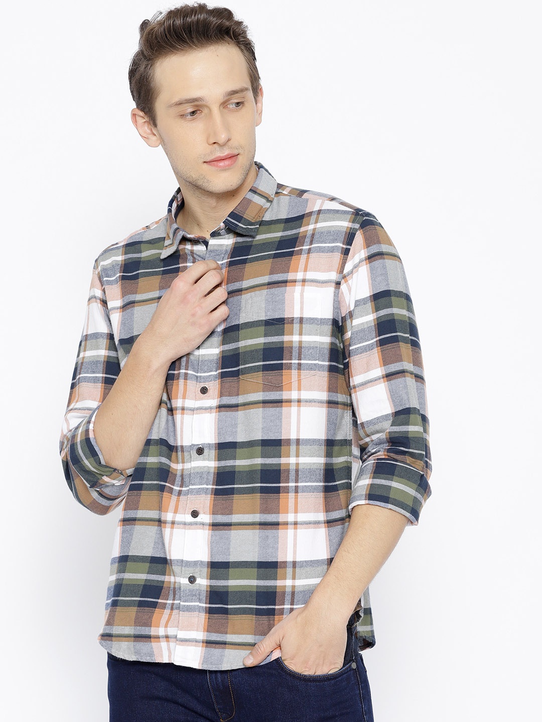 

ESPRIT Men Olive Green & White Regular Fit Checked Casual Shirt