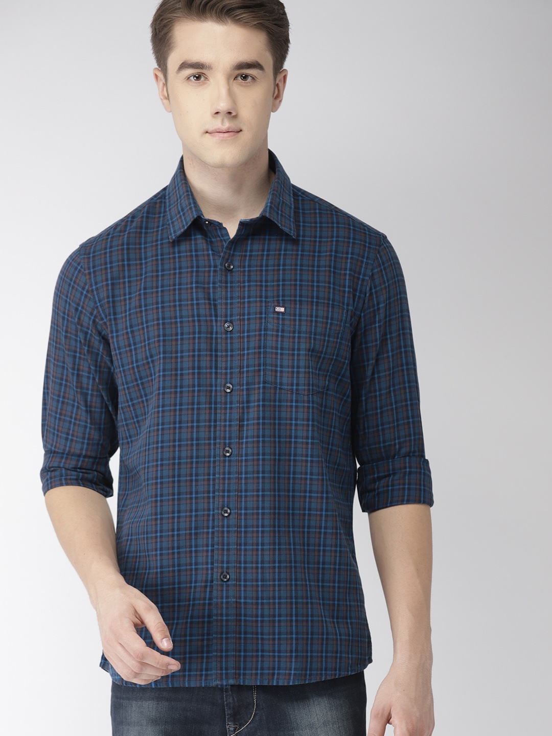 

Arrow Sport Men Navy & Brown Slim Fit Checked Casual Shirt, Navy blue