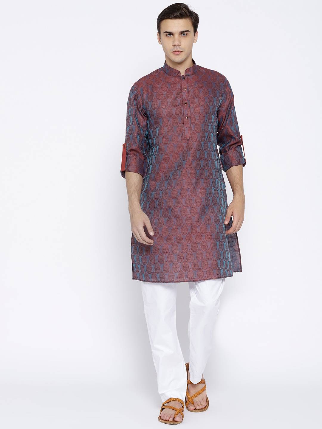 

Chitwan Mohan Men Maroon & White Self-Design Kurta with Trousers