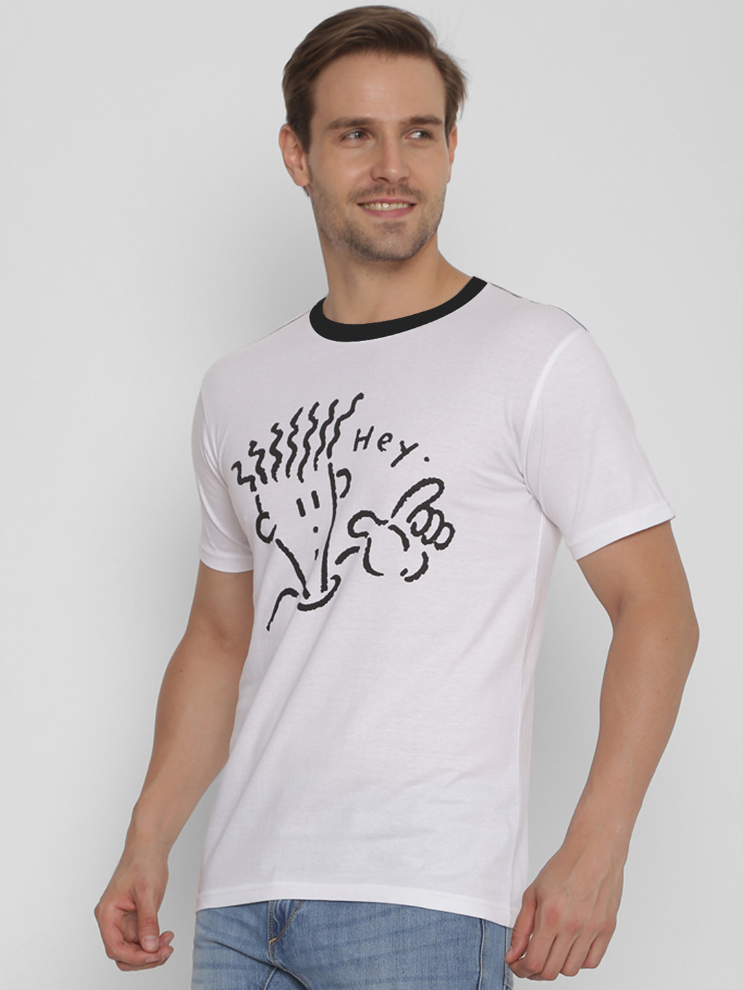 

FIDO DIDO Men White Printed Round Neck T-shirt