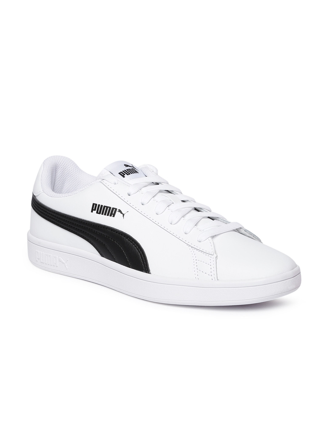 

Puma Unisex White Smash v2 L Leather Sneakers