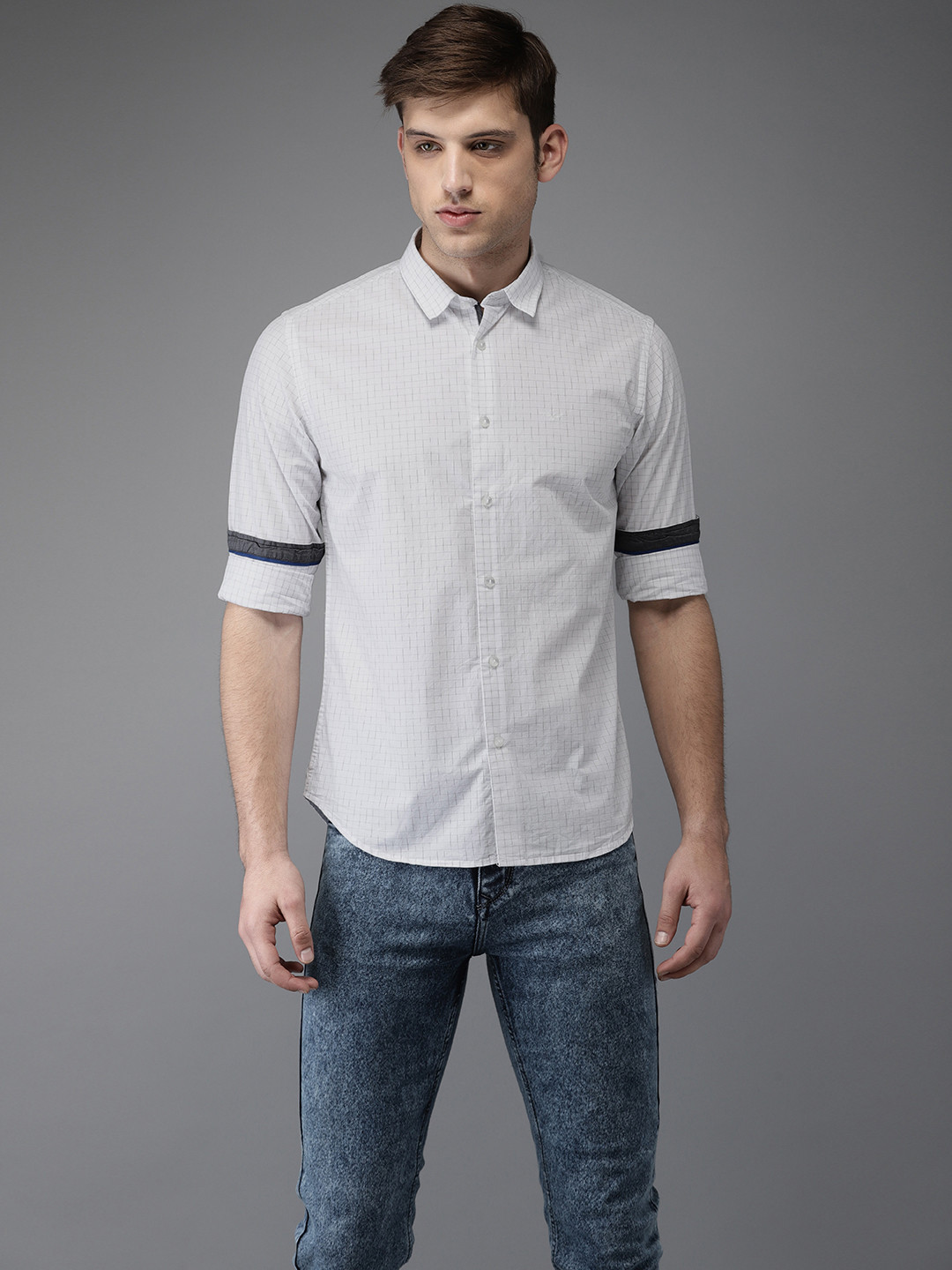 

Flying Machine Men White Slim Fit Checked Casual Shirt
