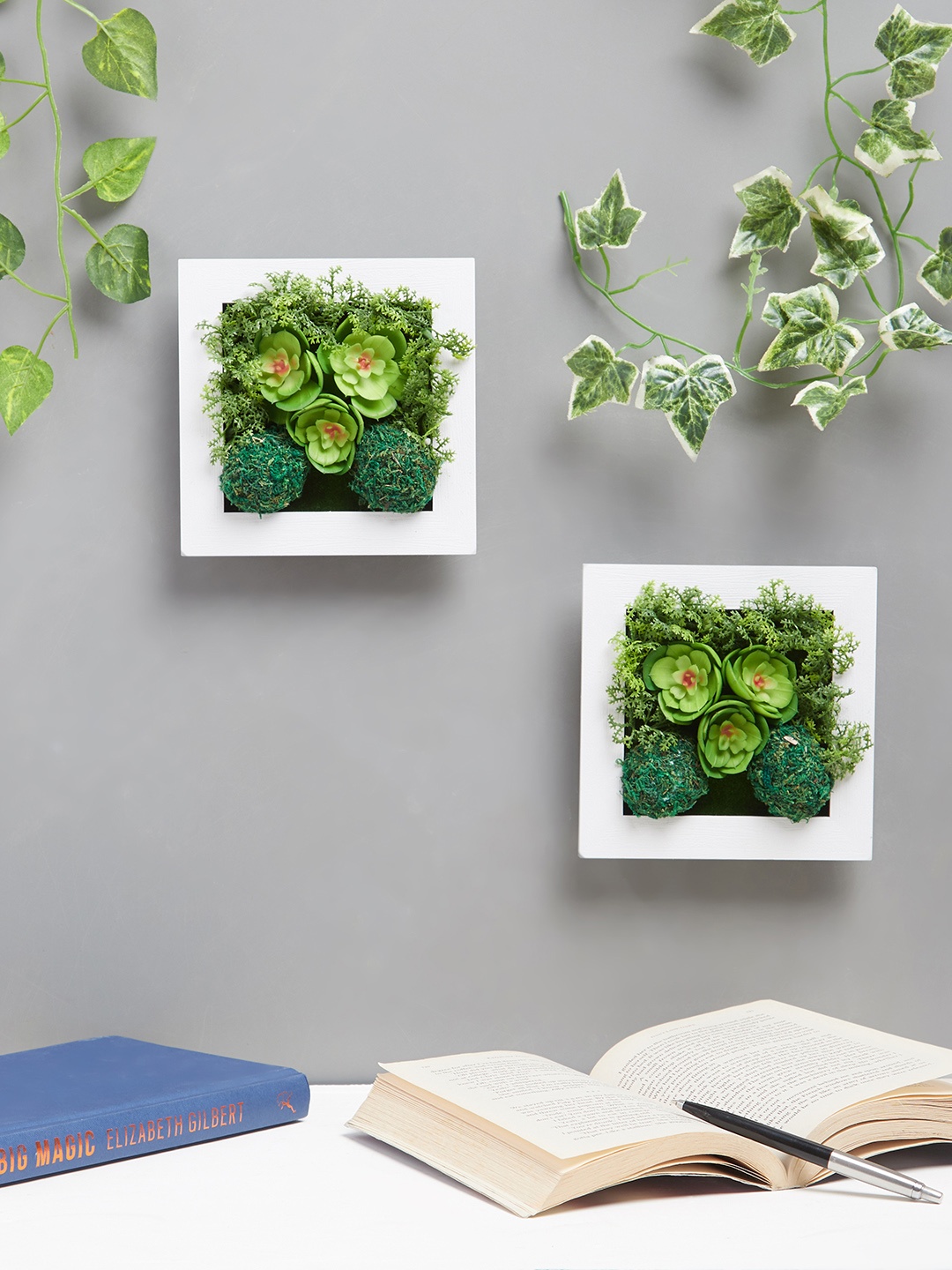 

OddCroft Set of 2 Wall Planter Frames, White