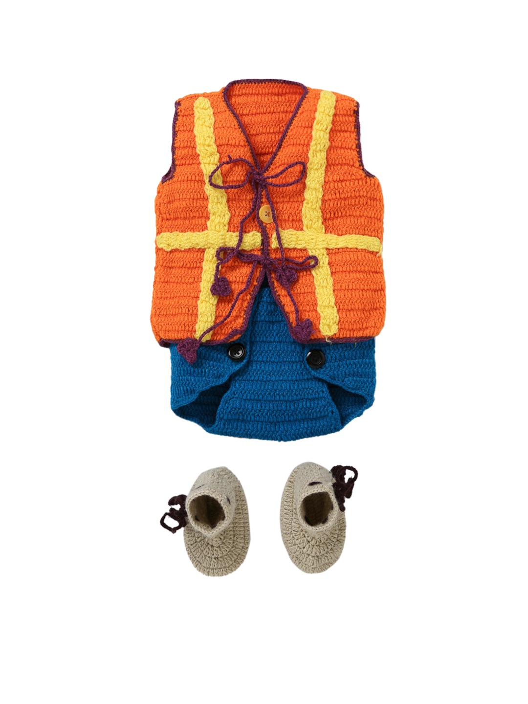 

CHUTPUT Unisex Orange & Blue Self Design Woollen Sweater with Shorts