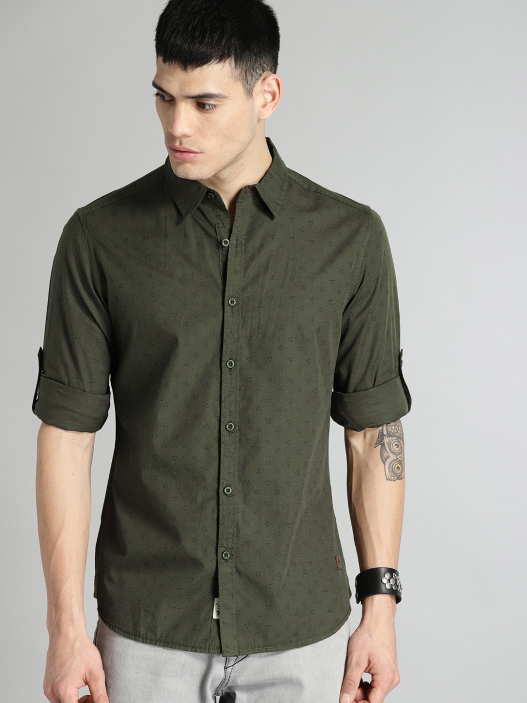 

Roadster Men Olive Green & Navy Blue Printed Casual Shirt