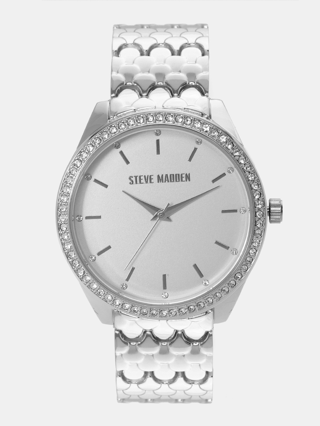 

Steve Madden Women Silver-Toned Analogue Watch SMW170