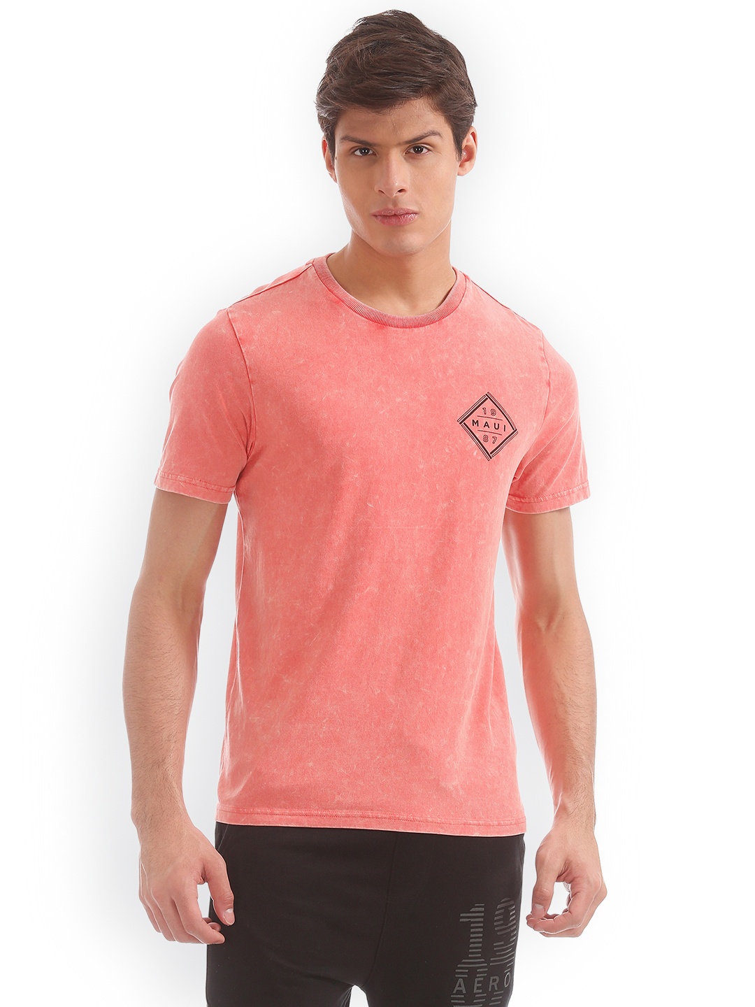 

Aeropostale Men Pink Solid Round Neck T-shirt