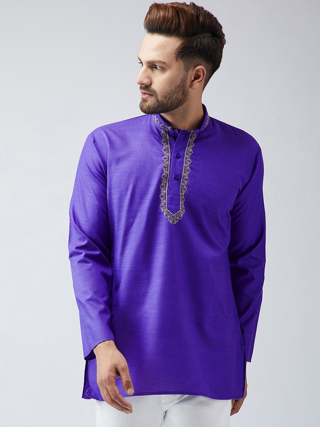 

SOJANYA Men Purple Solid Straight Kurta
