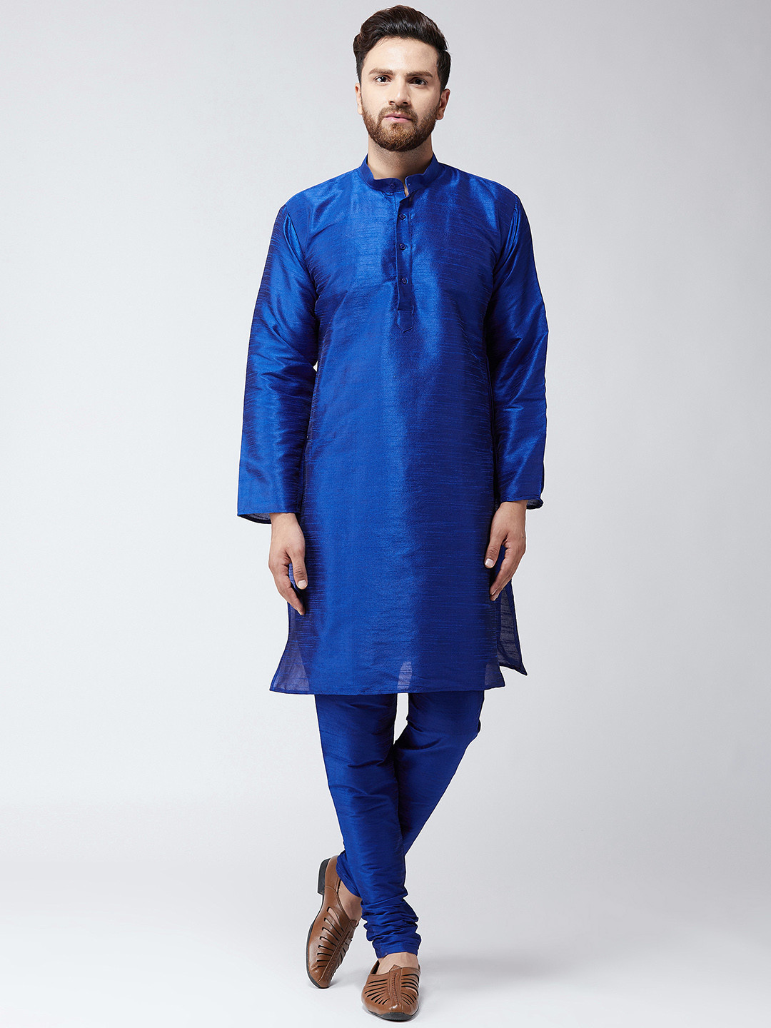 

SOJANYA Men Blue & Blue Solid Kurta with Churidar